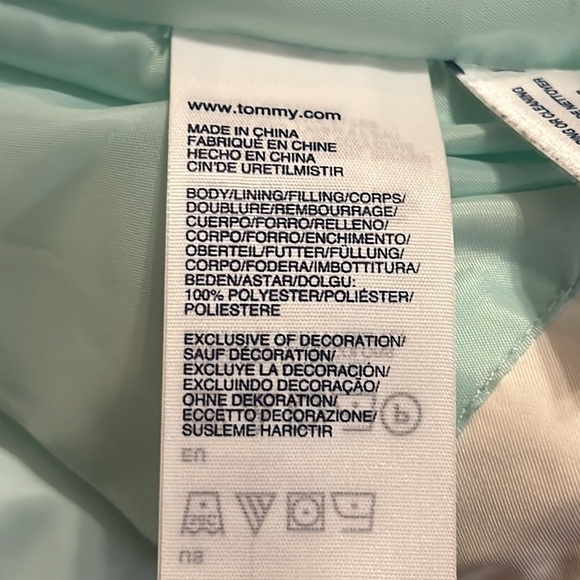 TOMMY HILFIGER Women’s S/P White Puffer Vest - Picture 11 of 14